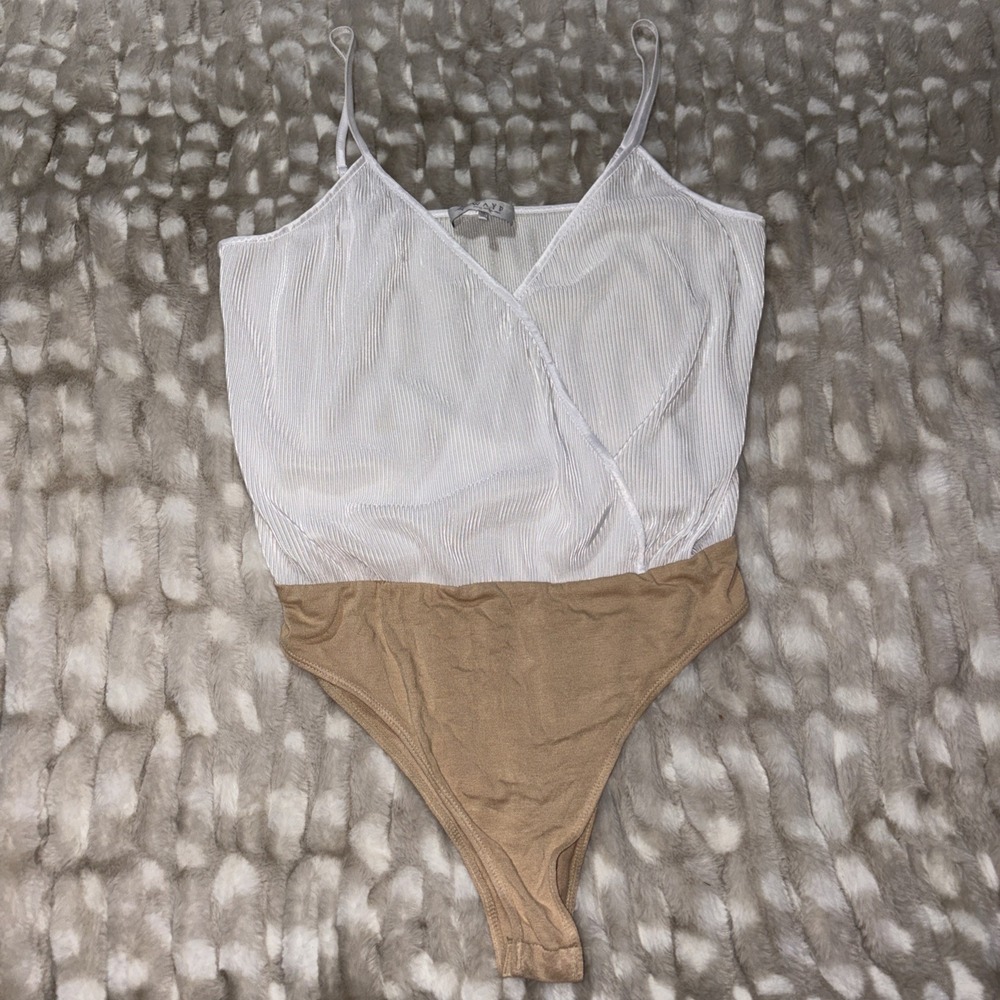 WAYF Womens White Plunging Low Cut‎ Spaghetti Strap Pleated Cami Bodysuit Medium
